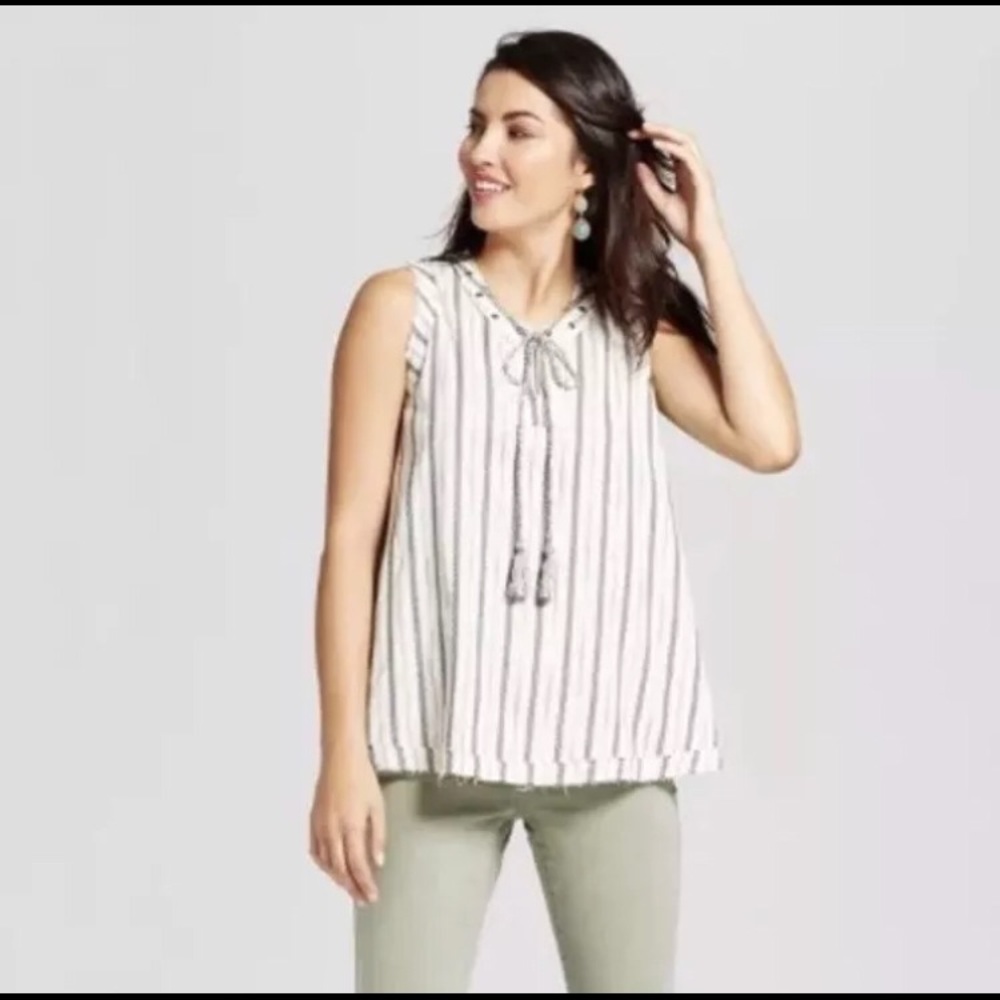 Knox rose ivory loose fit tank